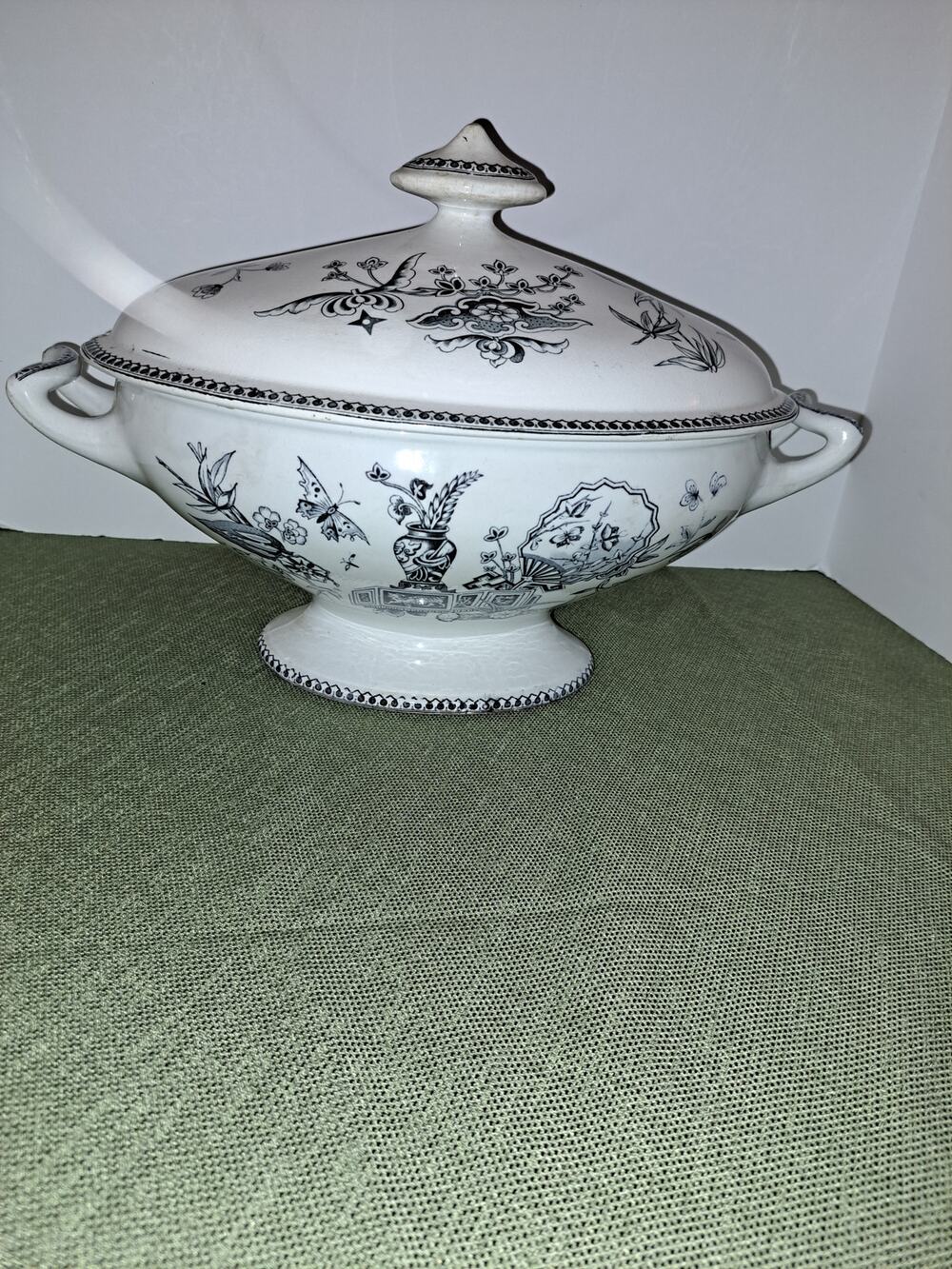 Thomas Elsmore & Son England Parisian Granite Tureen Dish